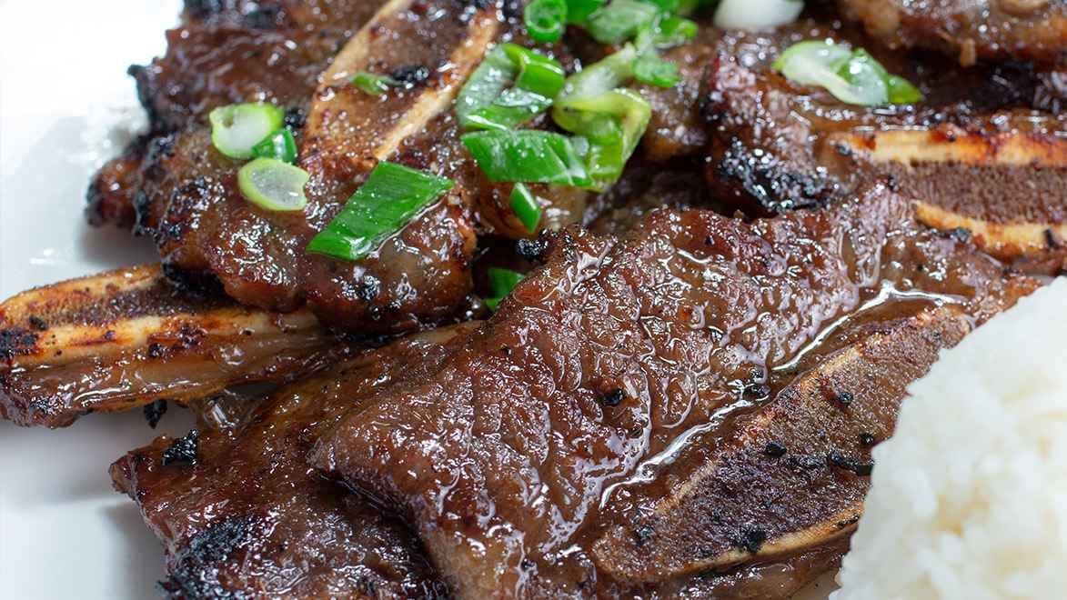22R. BBQ or Peanut Sate Grilled Beef Short Ribs & Meat Spring Rolls with Vermicelli