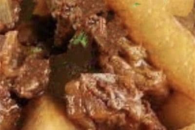 M19. Beef Tendon and Brisket Casserole 牛筋腩煲