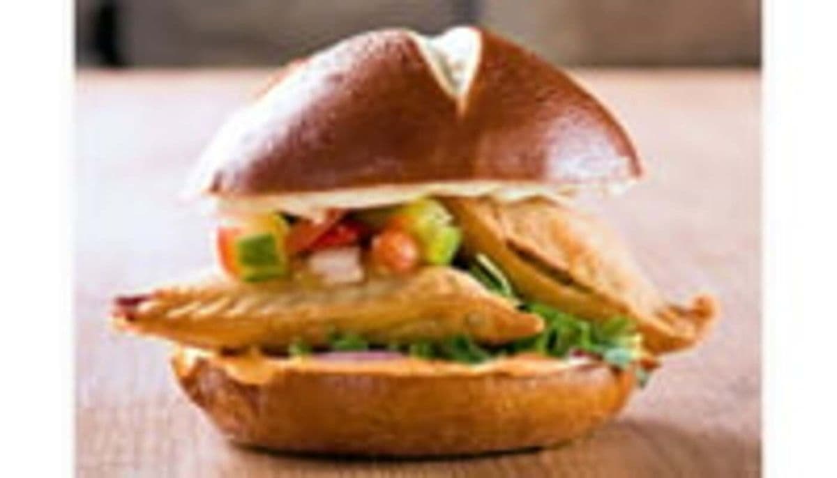Chutney Samosa Burger (Potato Samosa)