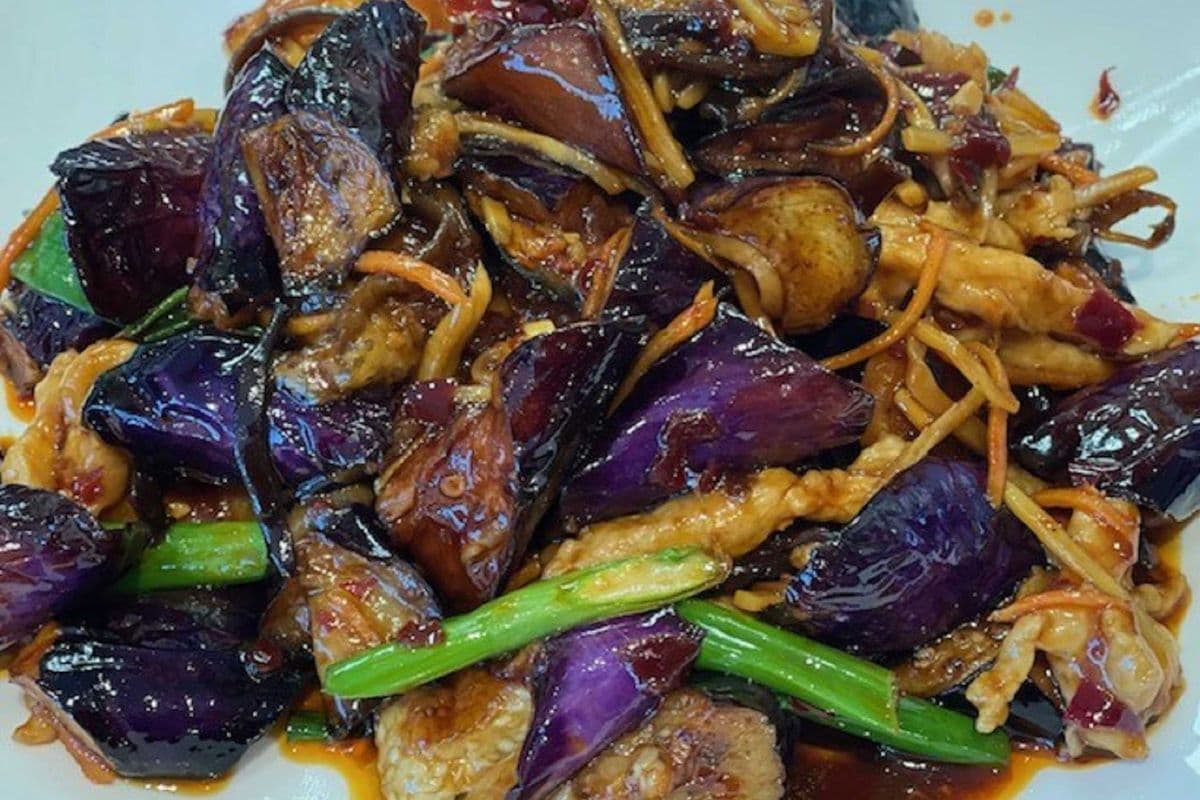 V9. Bean Sauce Eggplant