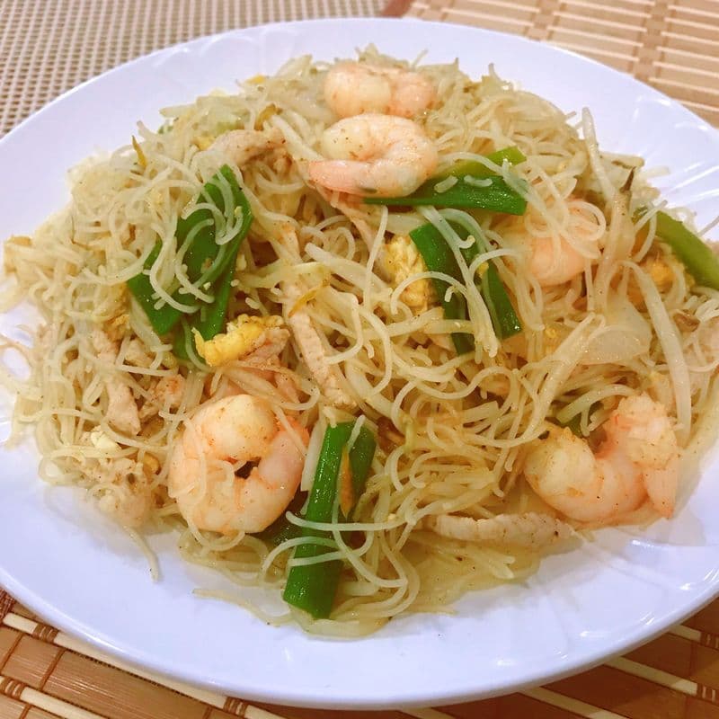 Singapore-Style Vermicelli (Shrimp and BBQ Pork) 星洲炒米