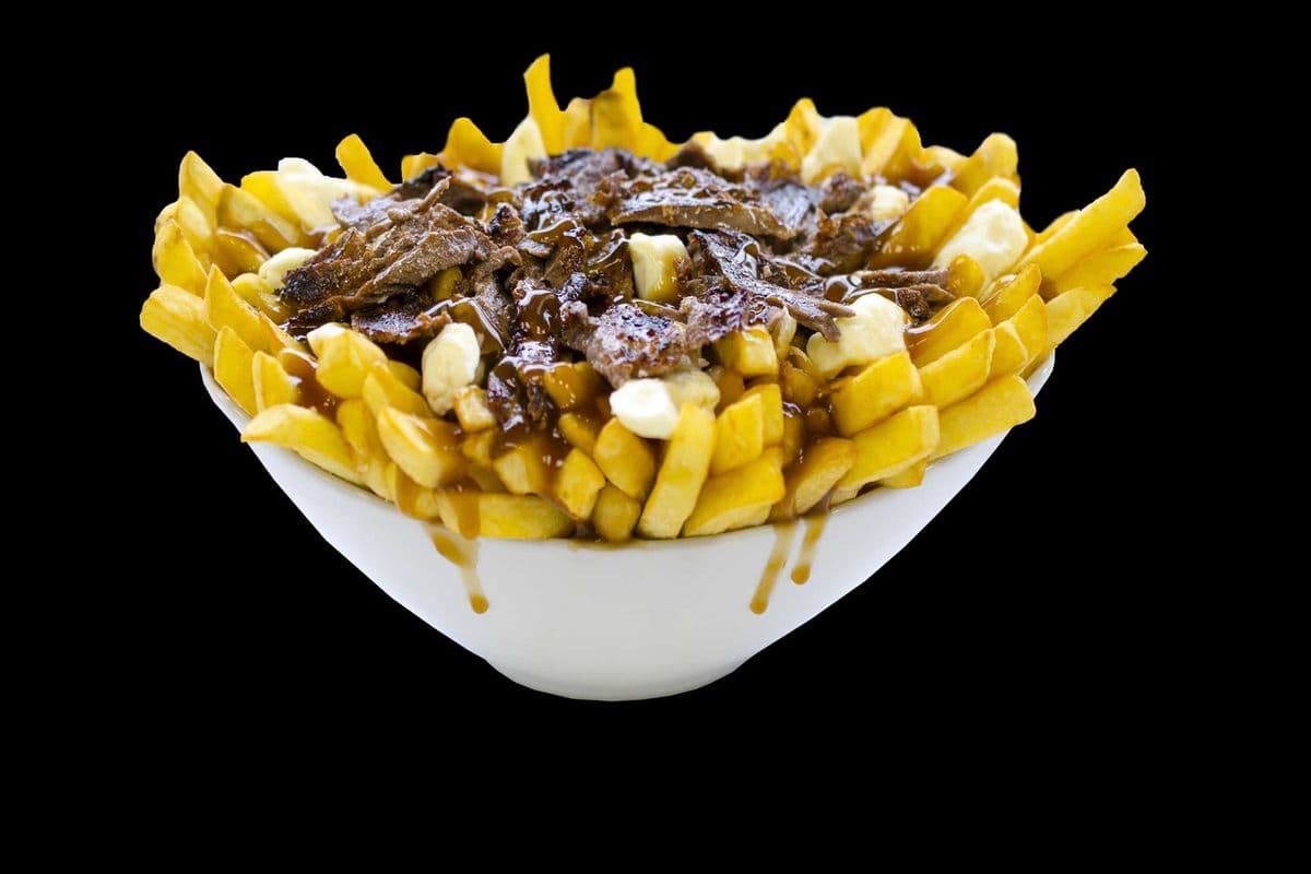 Poutine Topped with Beef Shawarma - Regular 7" round plate