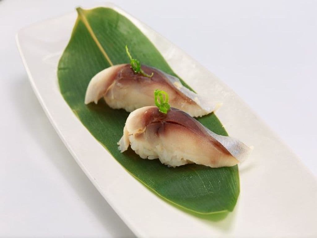 148. Meckerel Sushi(1pc)