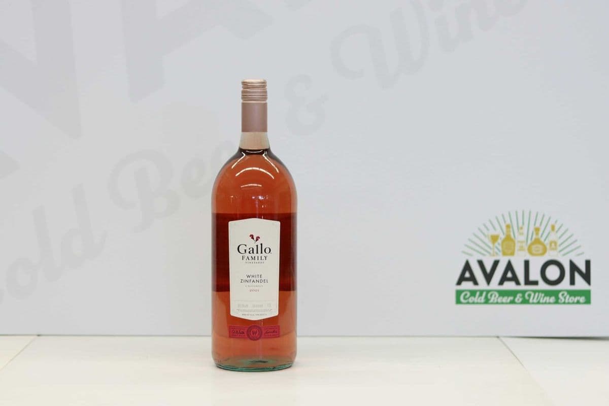 E & J Gallo White Zinfandel 1.5L Bottle (1 x 1.5L )