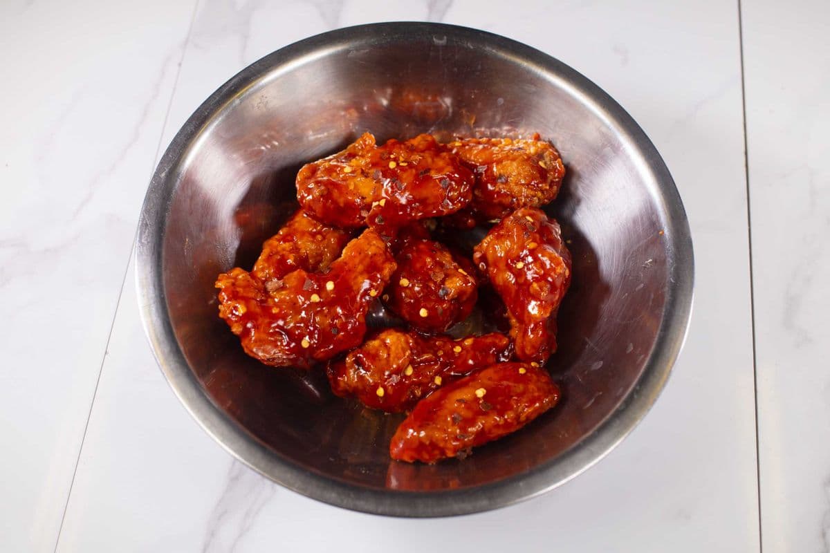 1LB Chicken Wings Tossed in Sauce