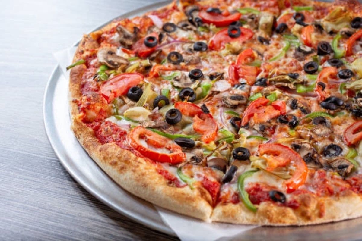 Garden Veggie Deluxe Pizza