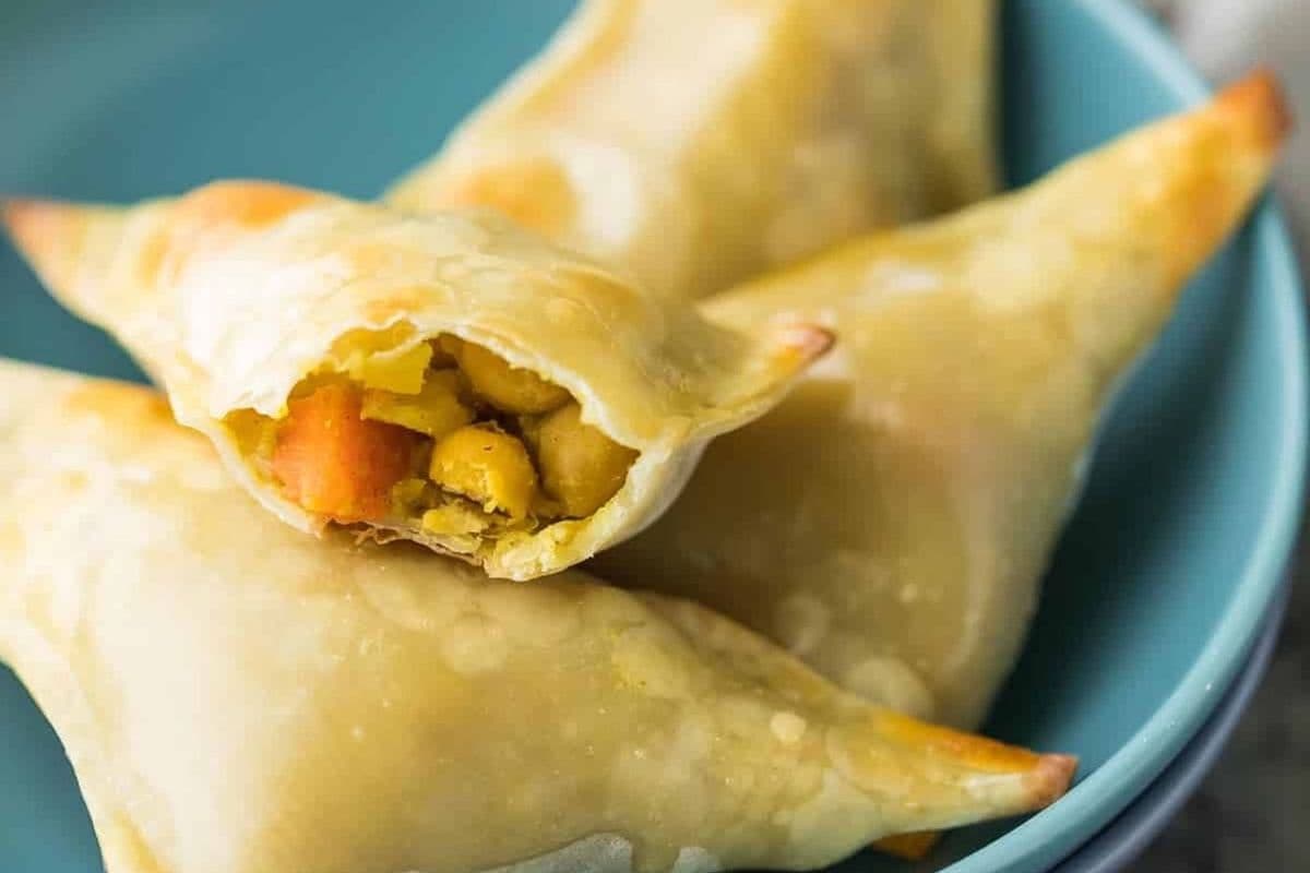 Veggie Samosa (Each)