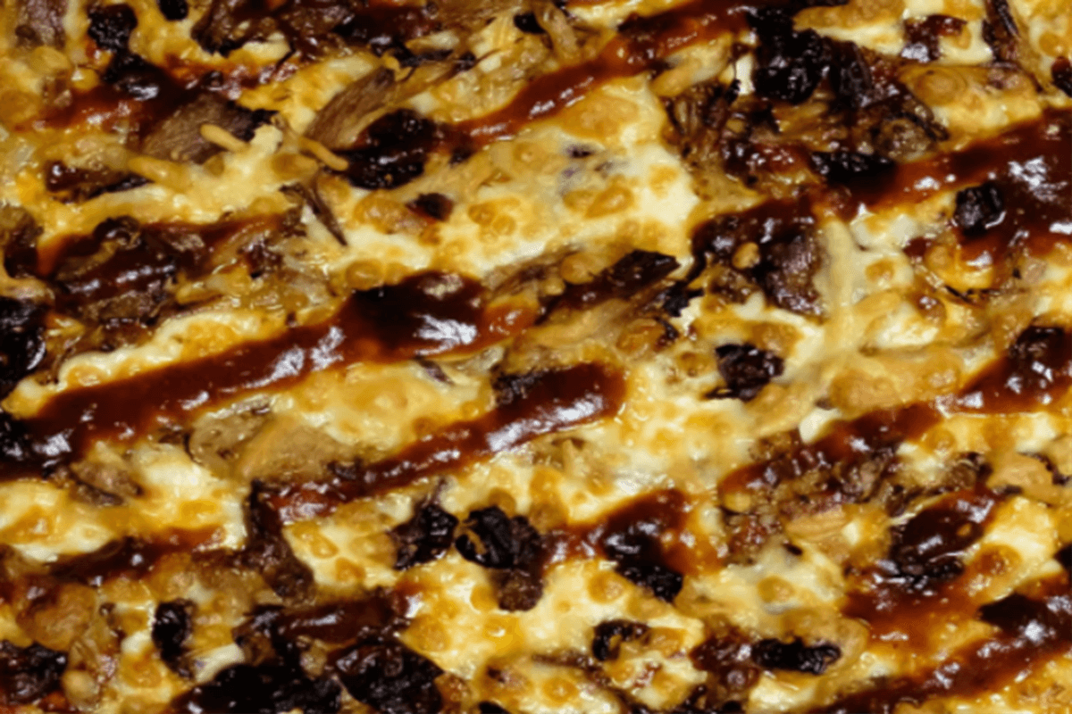 12" Medium Chipotle Pulled Pork Pizza