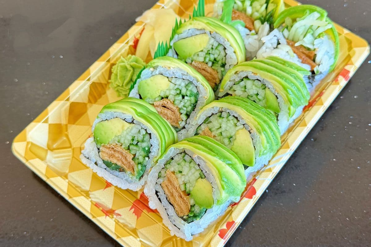 PR11. Green Veggie Dragon Roll