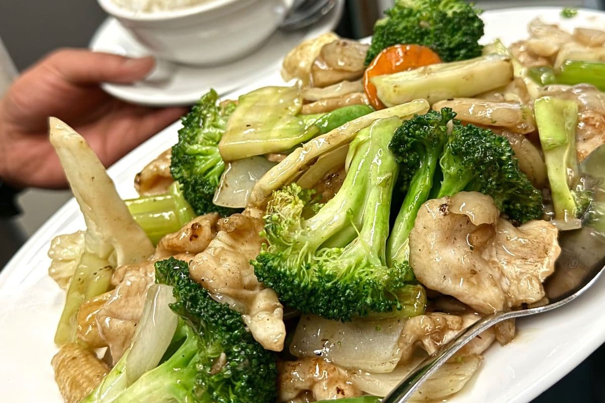 Chicken with Mixed Greens