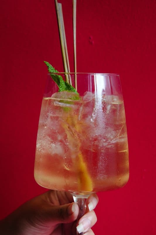 Fresh Lemongrass Tea / Tisane à la Citronelle