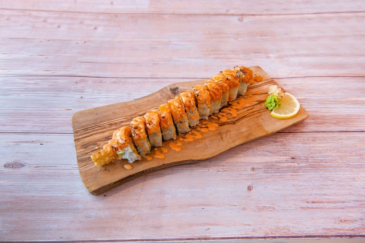 Crazy Torched Spicy Salmon Roll (10 Pcs)