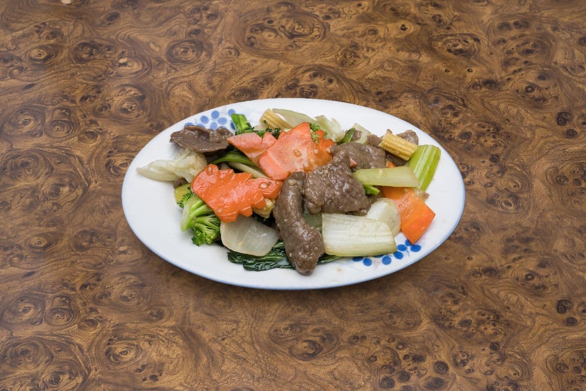 95. Beef and Mixed Vegetables 牛肉炒雜菜