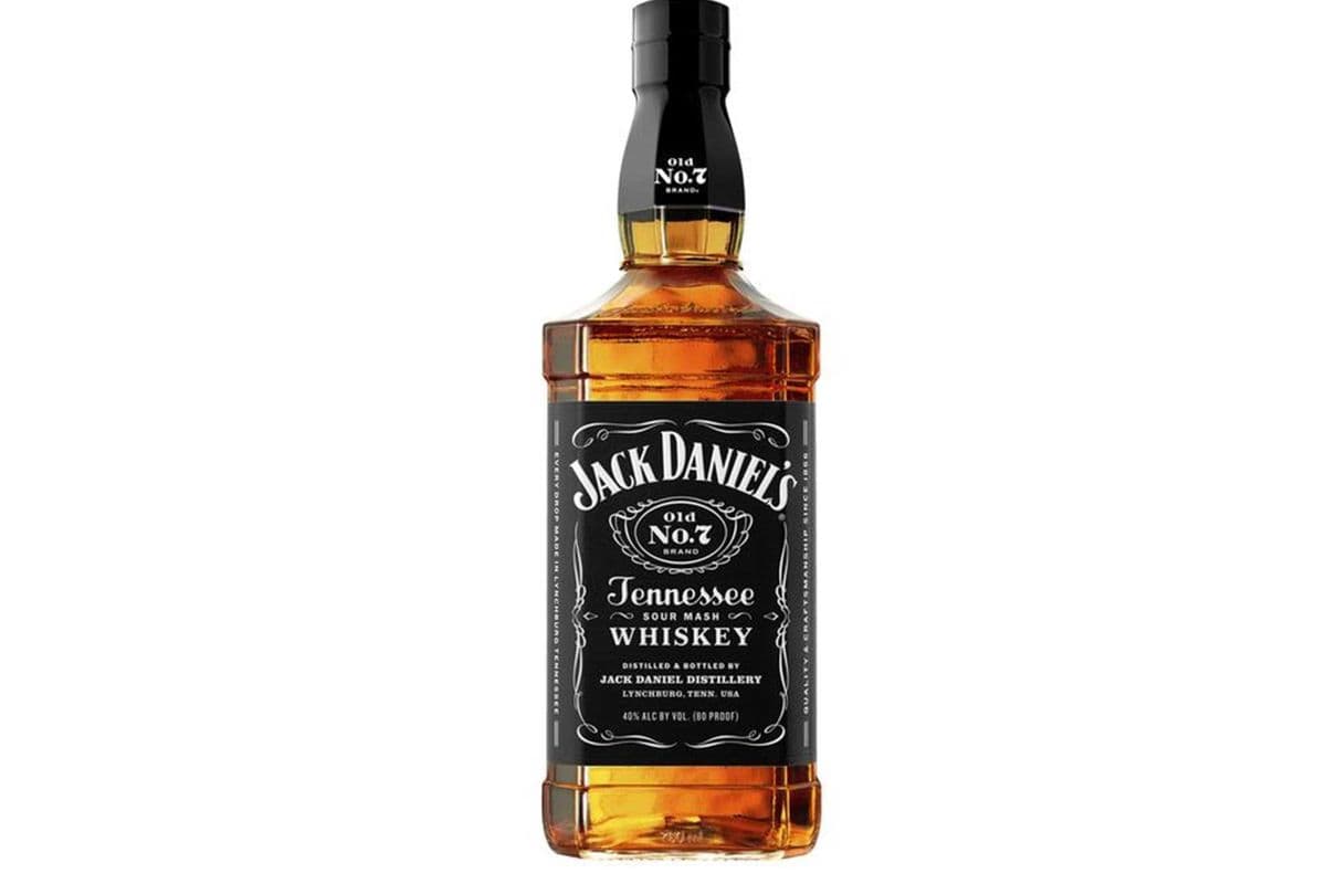 Jack Daniels Tennessee Whiskey (1 x 750 ml)