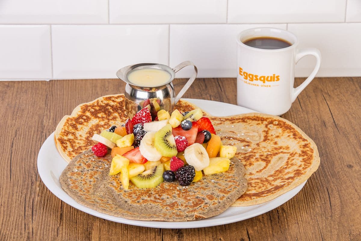 Trio de crêpes avec fruits / Crepes Trio with Fruits