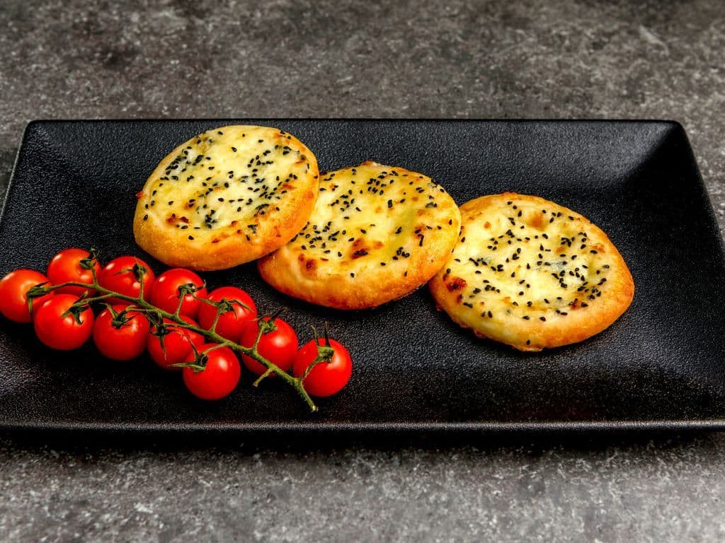Halloumi Cheese Manakeesh Online