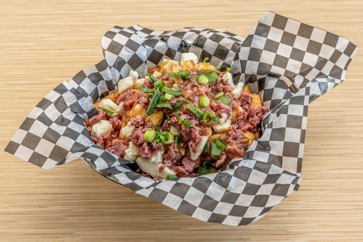 Poutine à la viande fumée / Smoked Meat Poutine