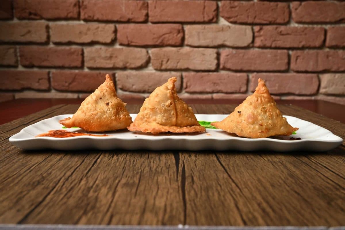 Samosa aux légumes / Vegetable Samosa