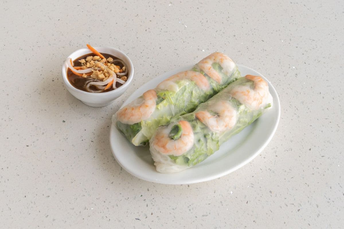 A2. Fresh Rolls with Shrimps, Vegetable, and Vermicelli (2 Rolls)