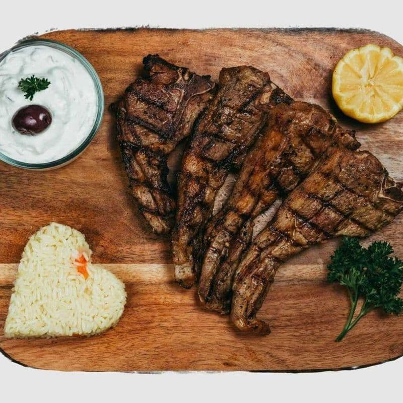 Côtelettes d'agneau grillées / Grilled Lamb Chops