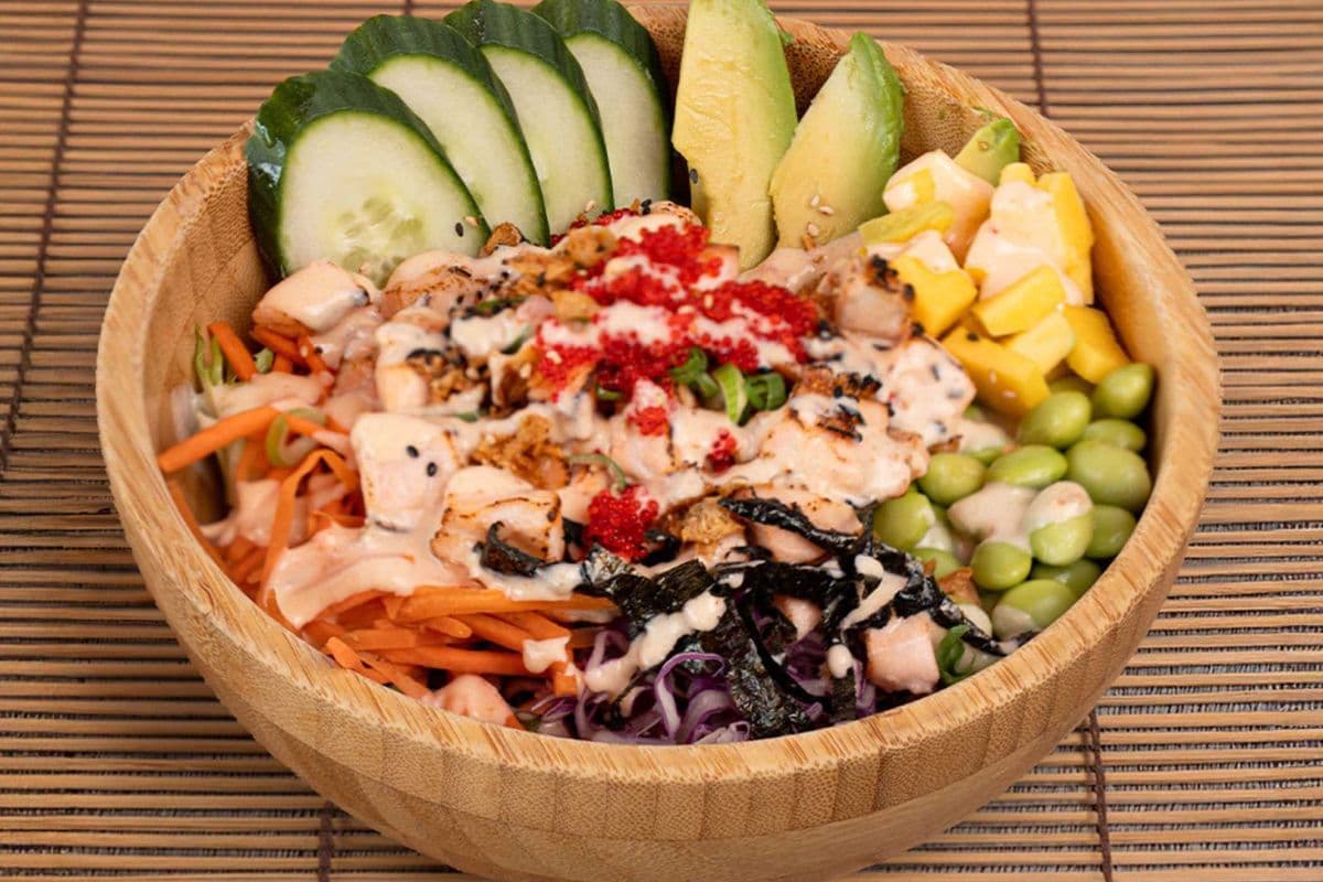 Poke saumon flambe