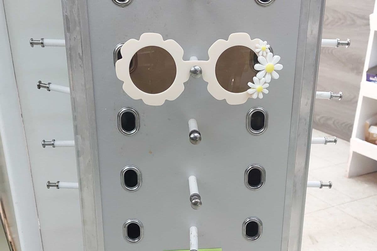 Kids sunglasses🌼