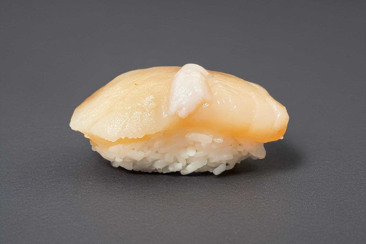 Hotate Nigiri (Jumbo scallop)