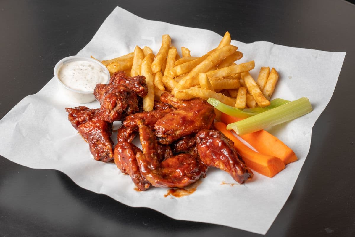 Wings (1 lb) and Fries