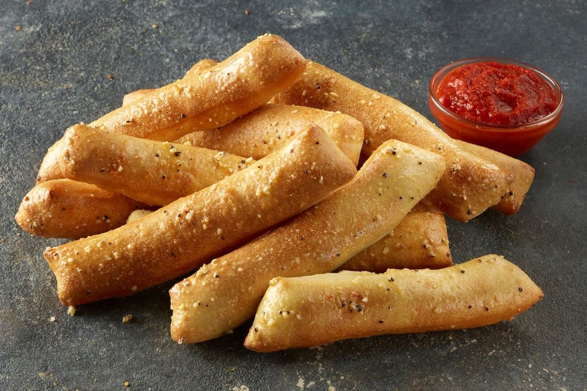 Bâtonnets de pain ail et parmesan / Garlic Parmesan Breadsticks