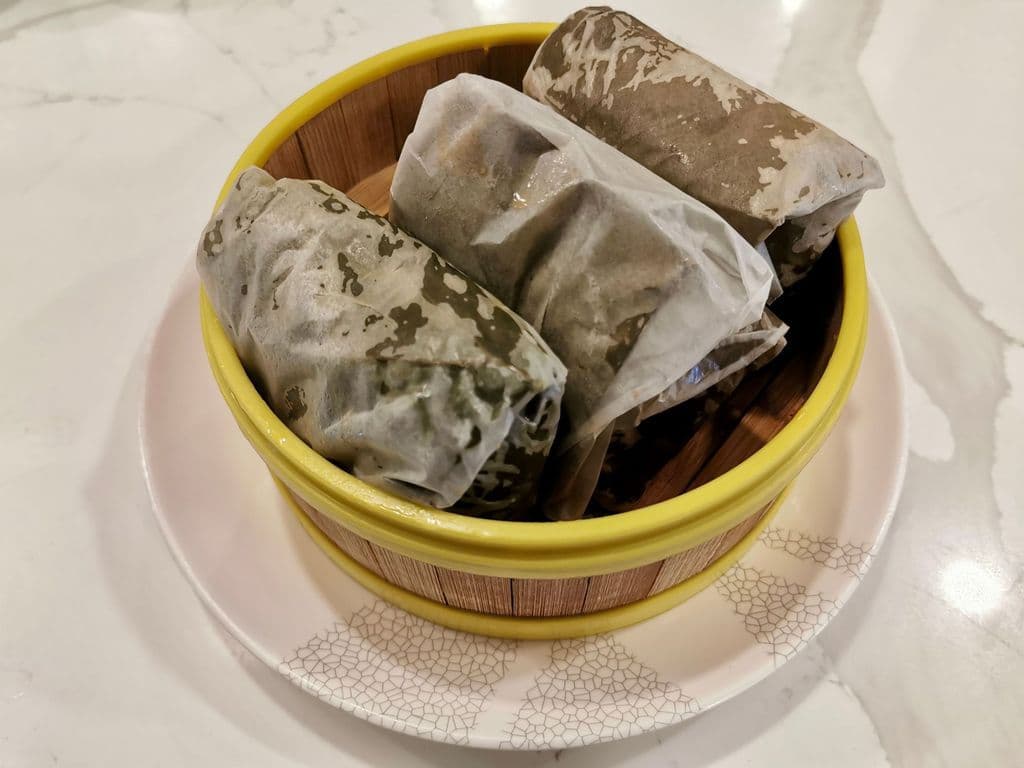 Lotus Leaf Sticky Rice 珍珠糯米雞