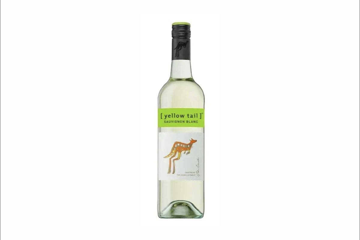 Yellow Tail Sauvignon Blanc (750 ml) (1 x 750ml)