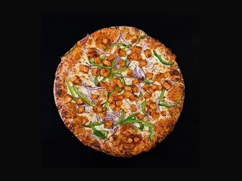 Large Butter Chicken Pizza