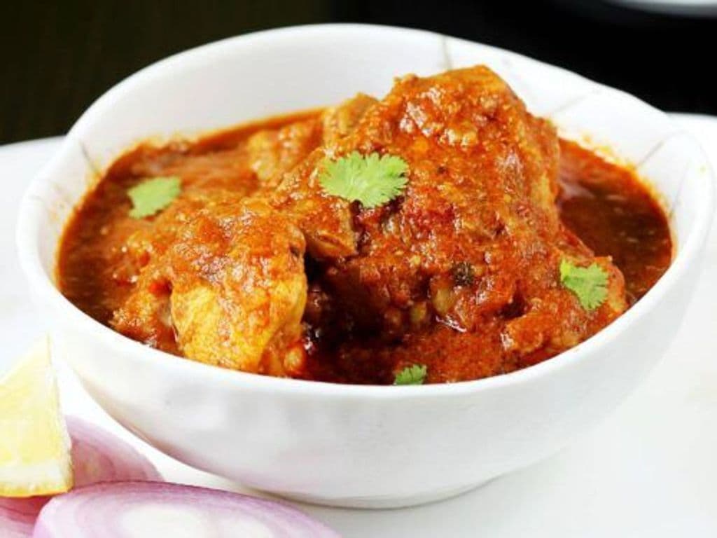 Curry chicken