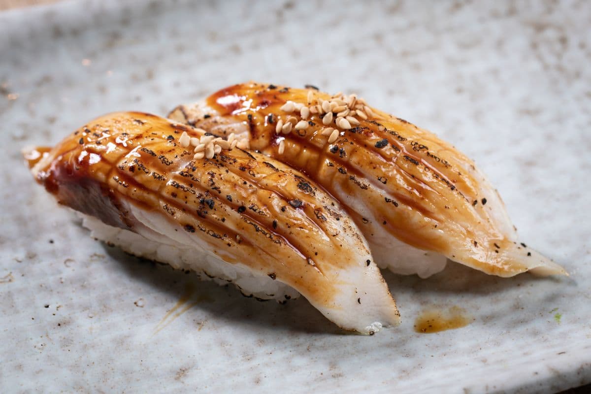 D06. Aburi Hamachi