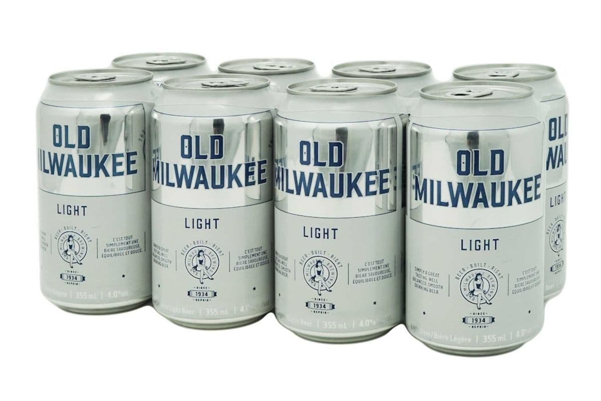 OLD MILWAUKEE LIGHT 8 Cans (8 x 355 ml)