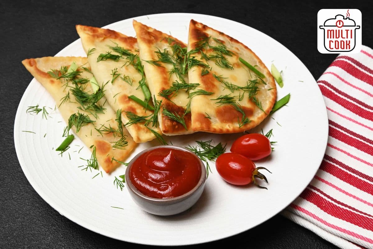 FROZEN Pork, Mozzarella Cheese, and Tomato Chebureki (4pcs)