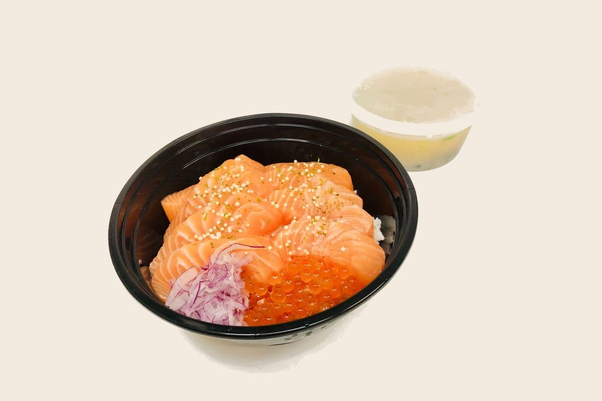 D03. Salmon Ikura Don