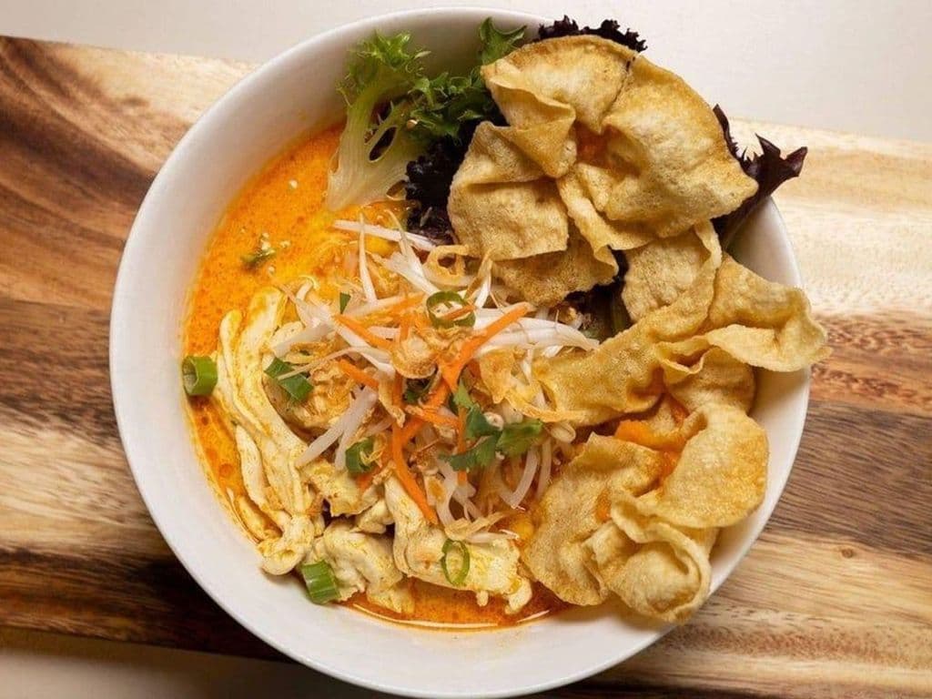 NS5. Yellow Curry Chick Noodle