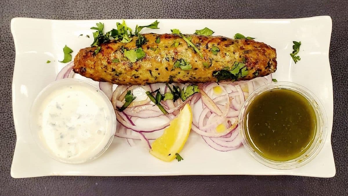 Chicken Reshmi Kabab (2 pcs)