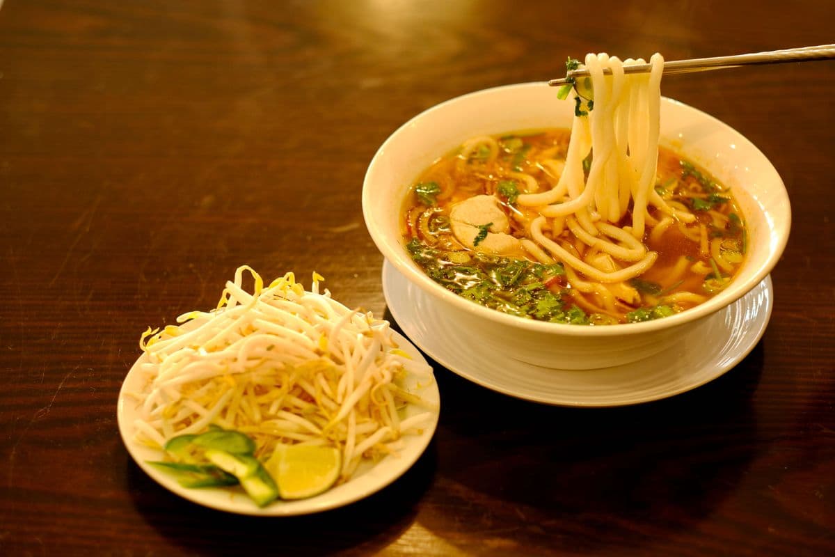 44. Saigon Chicken Noodle / BÁNH CANH GÀ