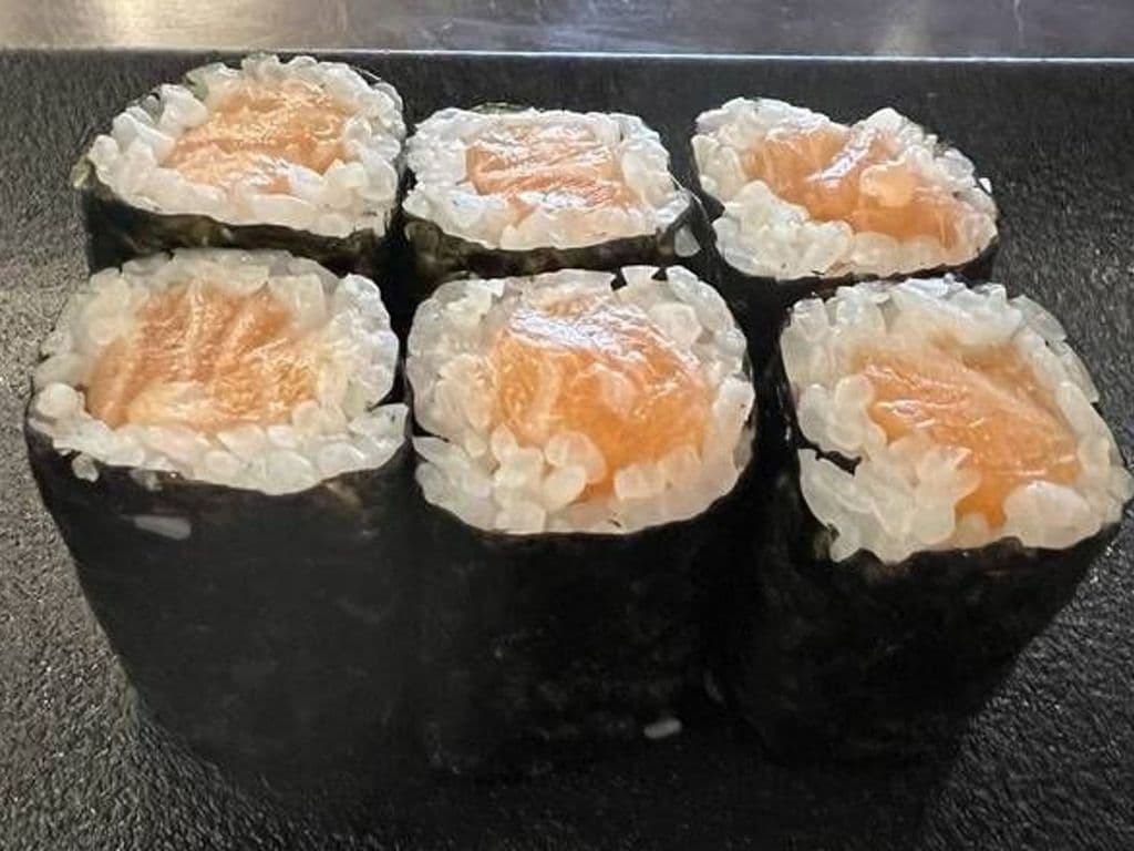 Salmon Maki
