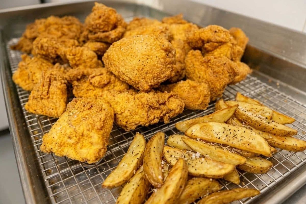 12 Pieces of chicken & 18 Wedges