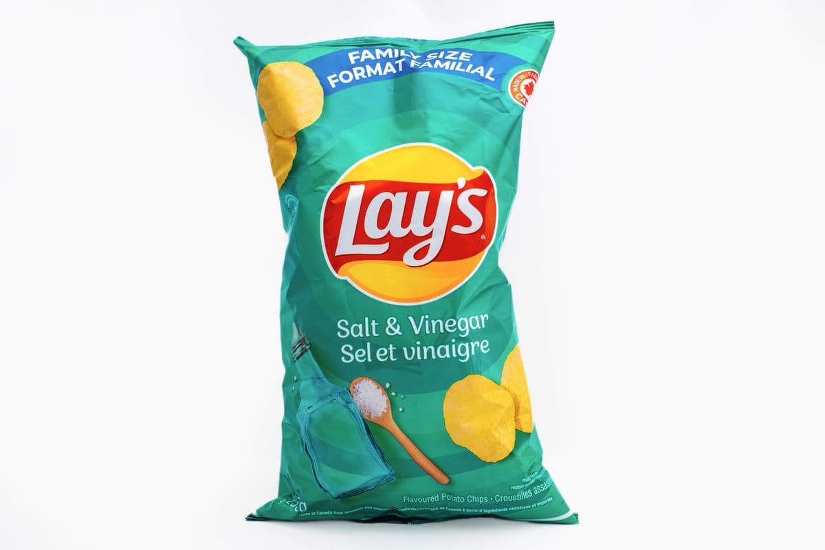 Lay's Salt and Vinegar (235 g)