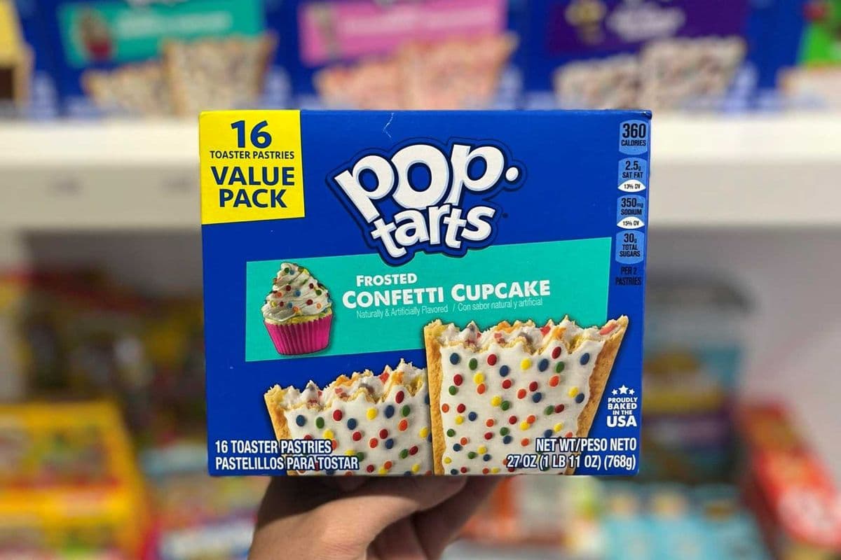 (USA) POP TARTS FROSTED CONFETTI CUPCAKE - 16PK