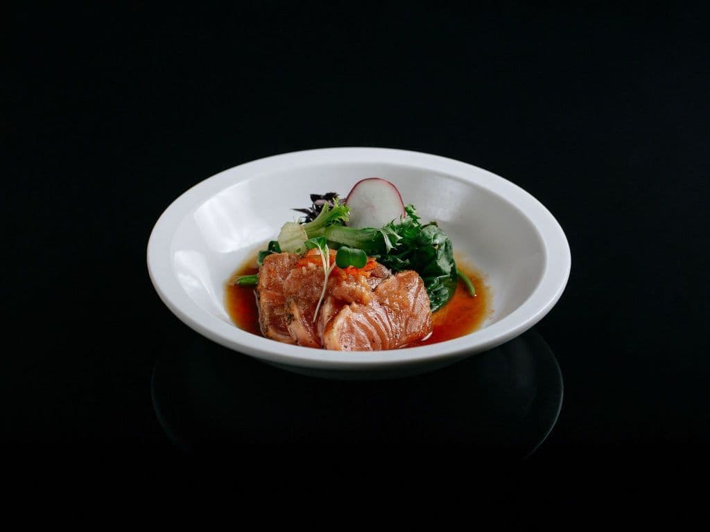 Smoked Salmon Sashimi (6pcs)