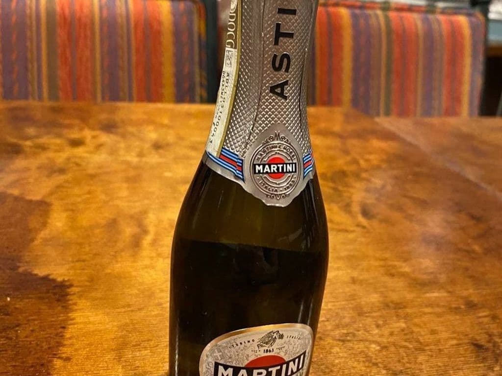 Martini bottle 200 ml(7% alc.vol)