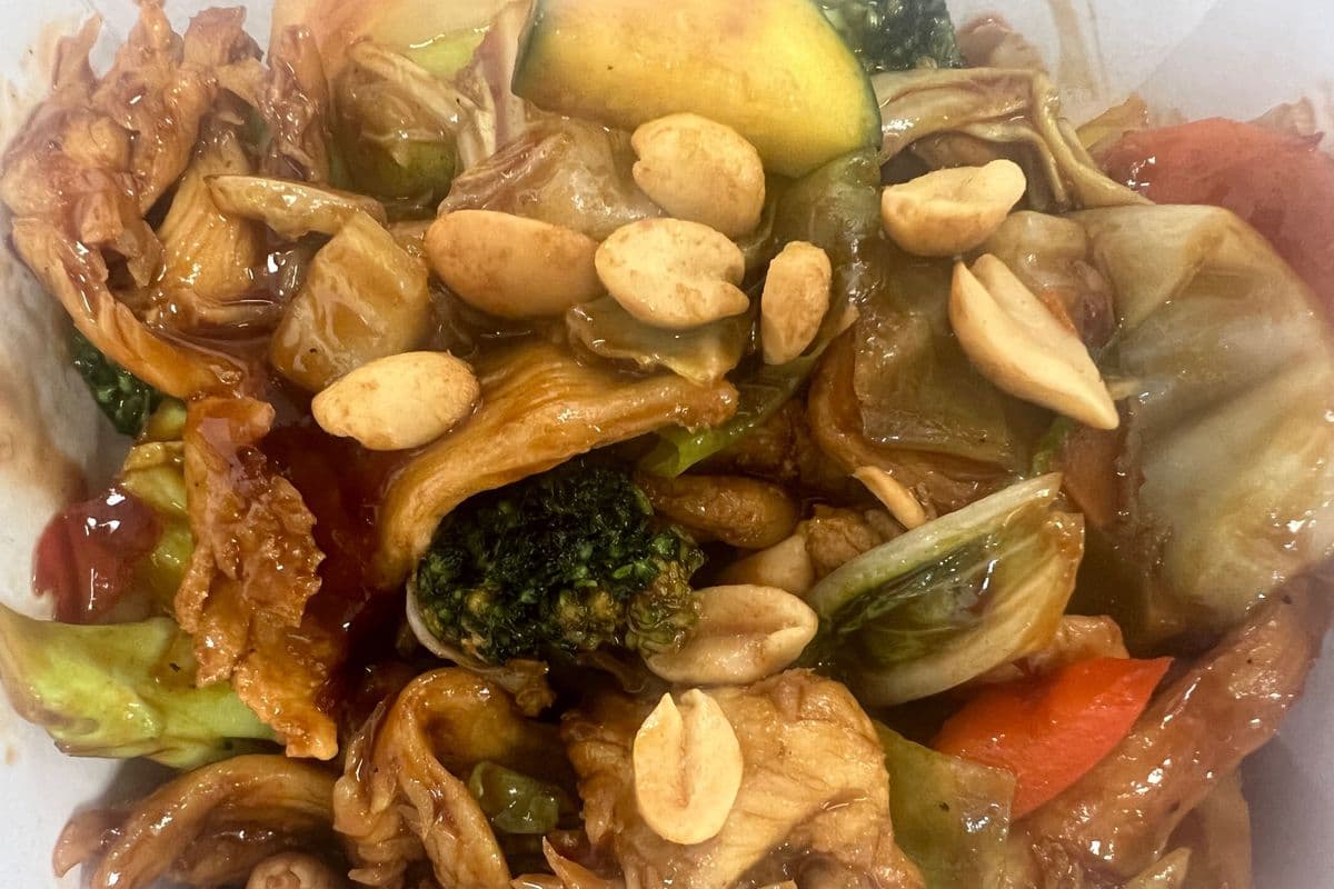 Spicy Kung Pao Chicken on Rice