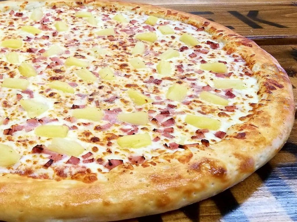 HAWAIIAN PIZZA