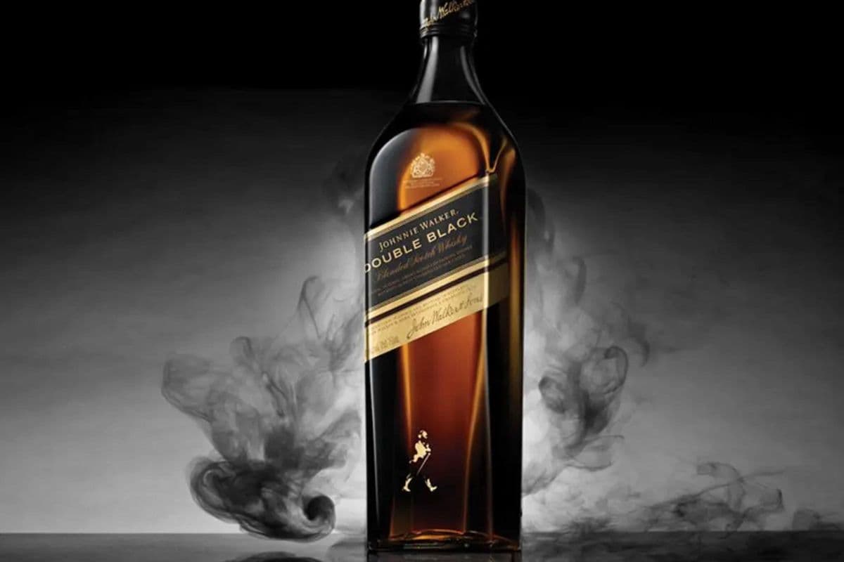 Johnnie Walker Double Black (1 x 750 ml)