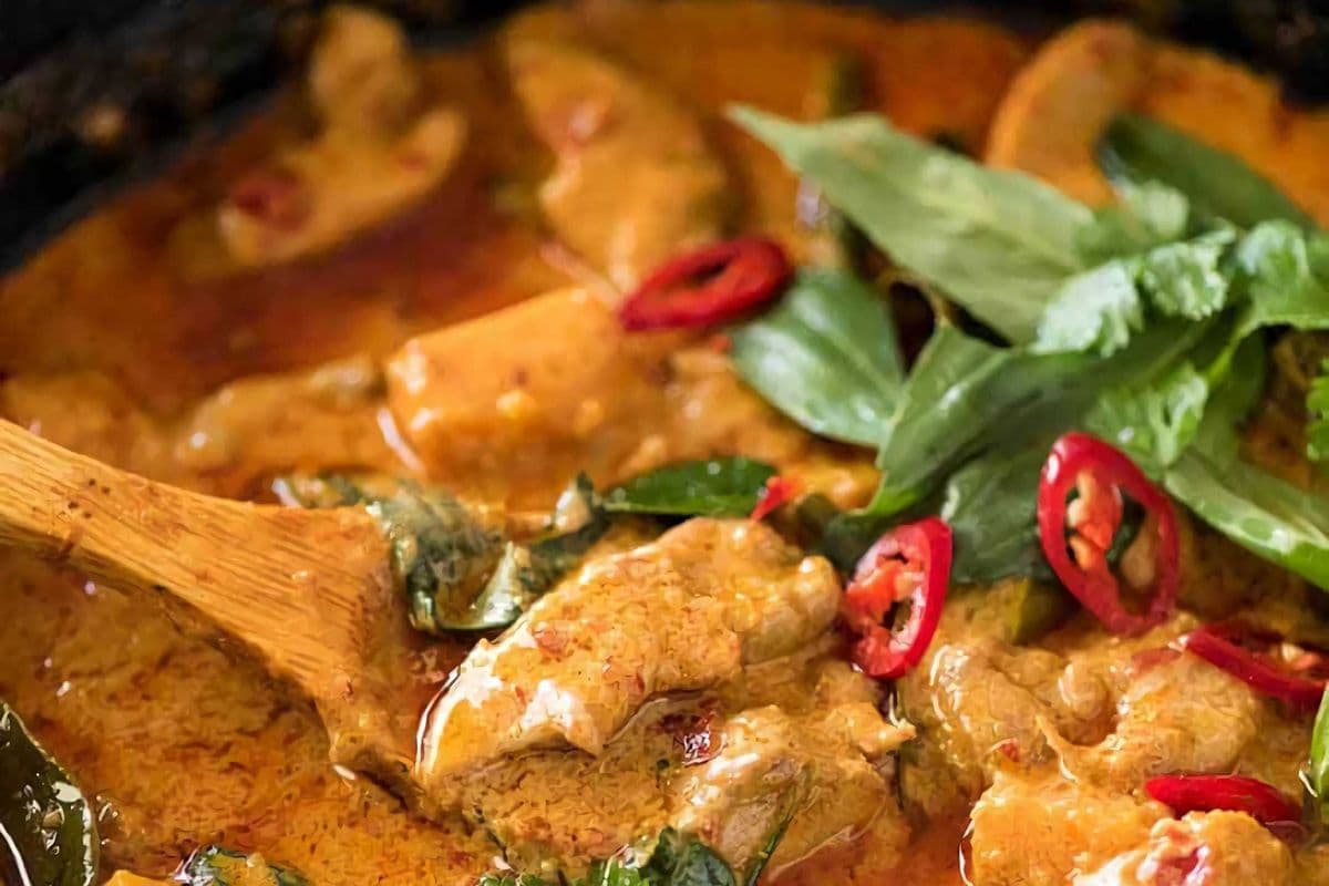 Red Curry Chicken (Spicy)